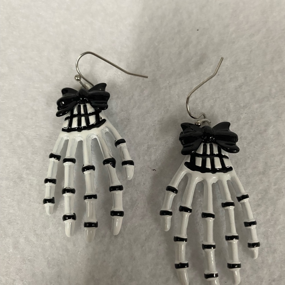Skeleton Hand Dangle Earrings (DH)